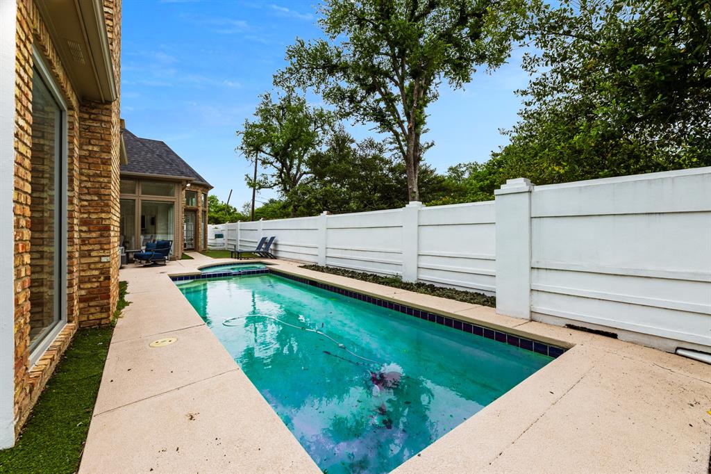 12103 Talmay Drive Property Photo 28