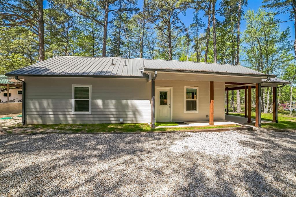 2442 Private Road 7908 Property Photo 1