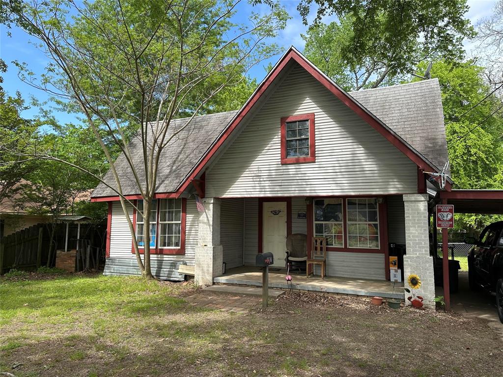607 N Pacific Street Property Photo