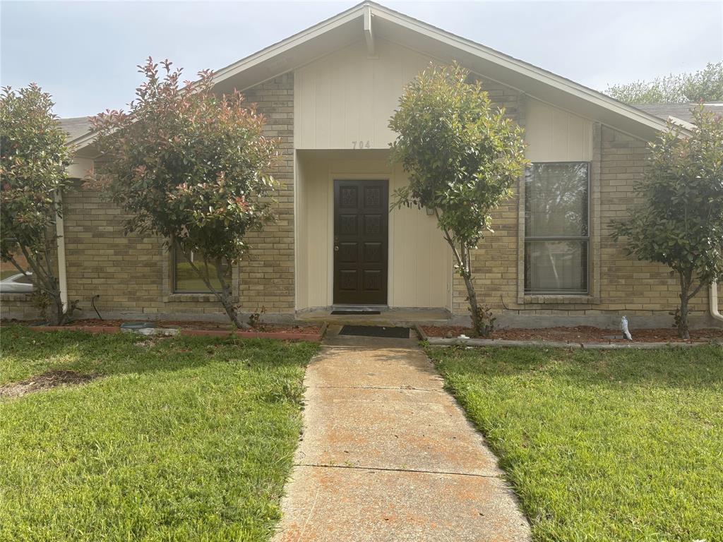 704 Via Del Sur Property Photo
