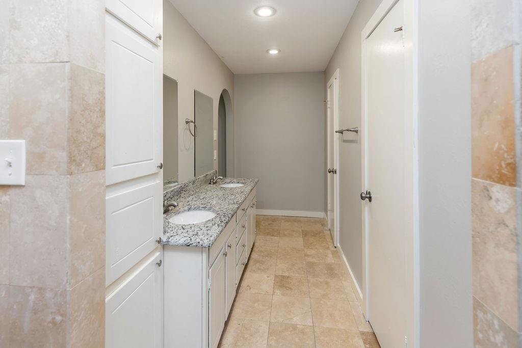 3724 Venice Drive Property Photo 15