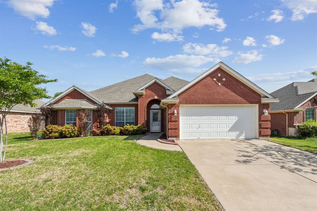 512 Willowview Drive Property Photo