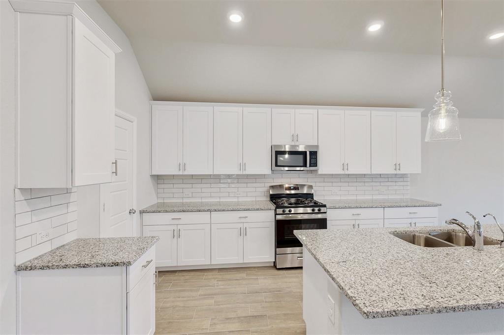 116 Northampton Drive Property Photo 3