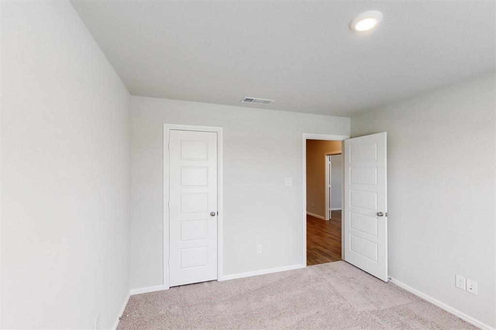 116 Northampton Drive Property Photo 9