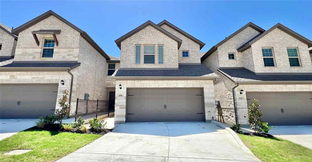 643 Sandiford Property Photo 1