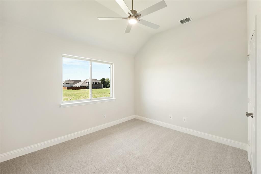 213 Seminole Trail Property Photo 8