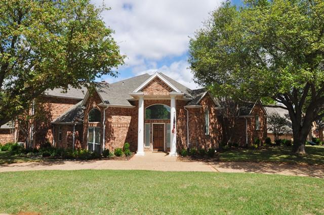 2400 Twelve Oaks Lane Property Photo