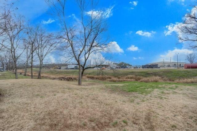 1308 Driftwood Drive Property Photo 3