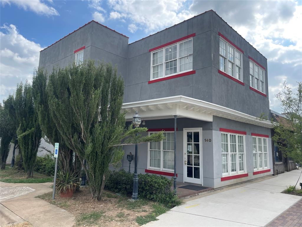 140 E Irving Boulevard Property Photo