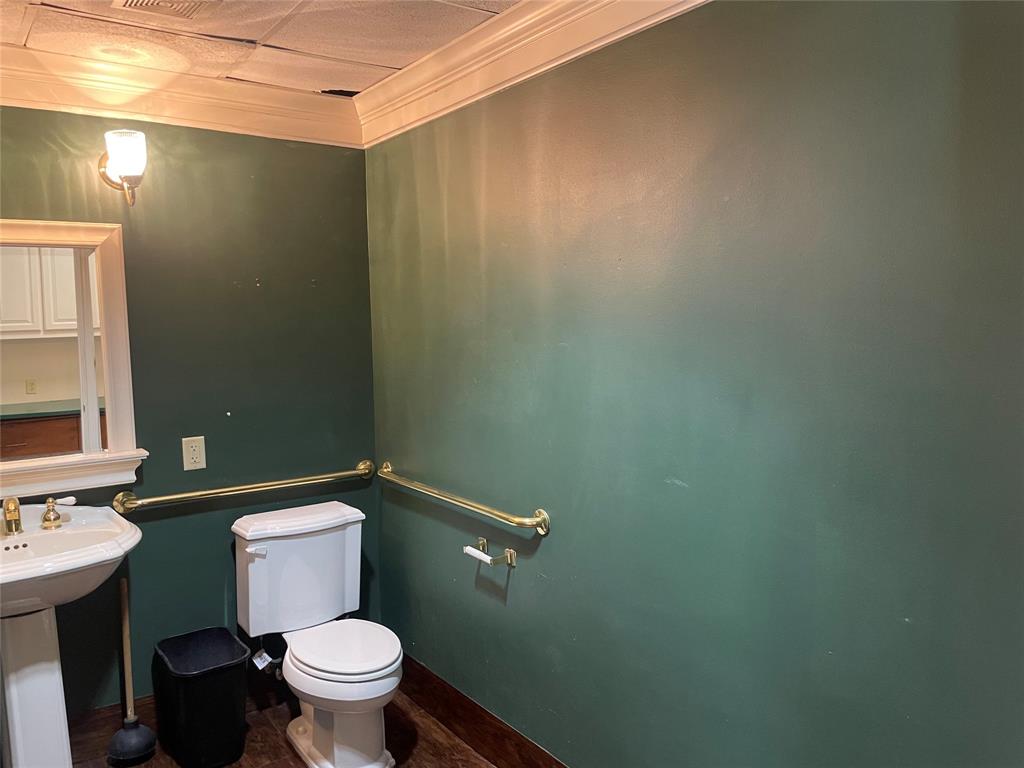 140 E Irving Boulevard Property Photo 11