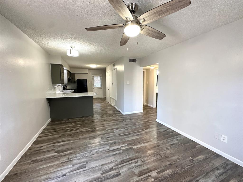 2006 Jane Street Property Photo