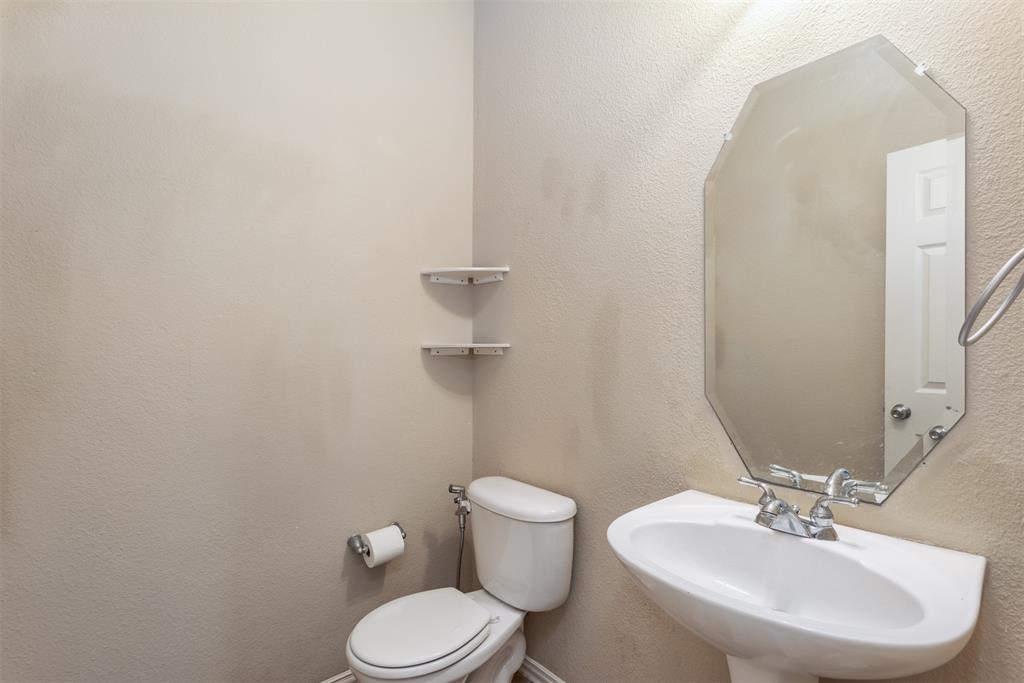14504 Eaglemont Drive Property Photo 5