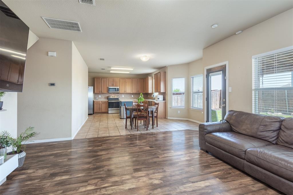 14504 Eaglemont Drive Property Photo 10