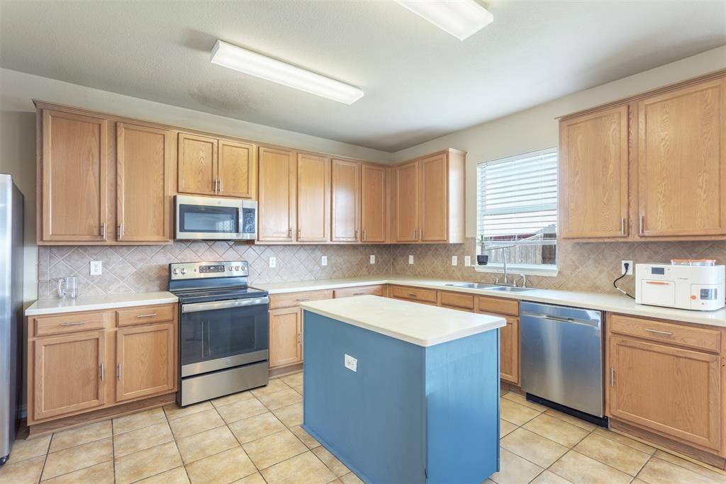 14504 Eaglemont Drive Property Photo 12