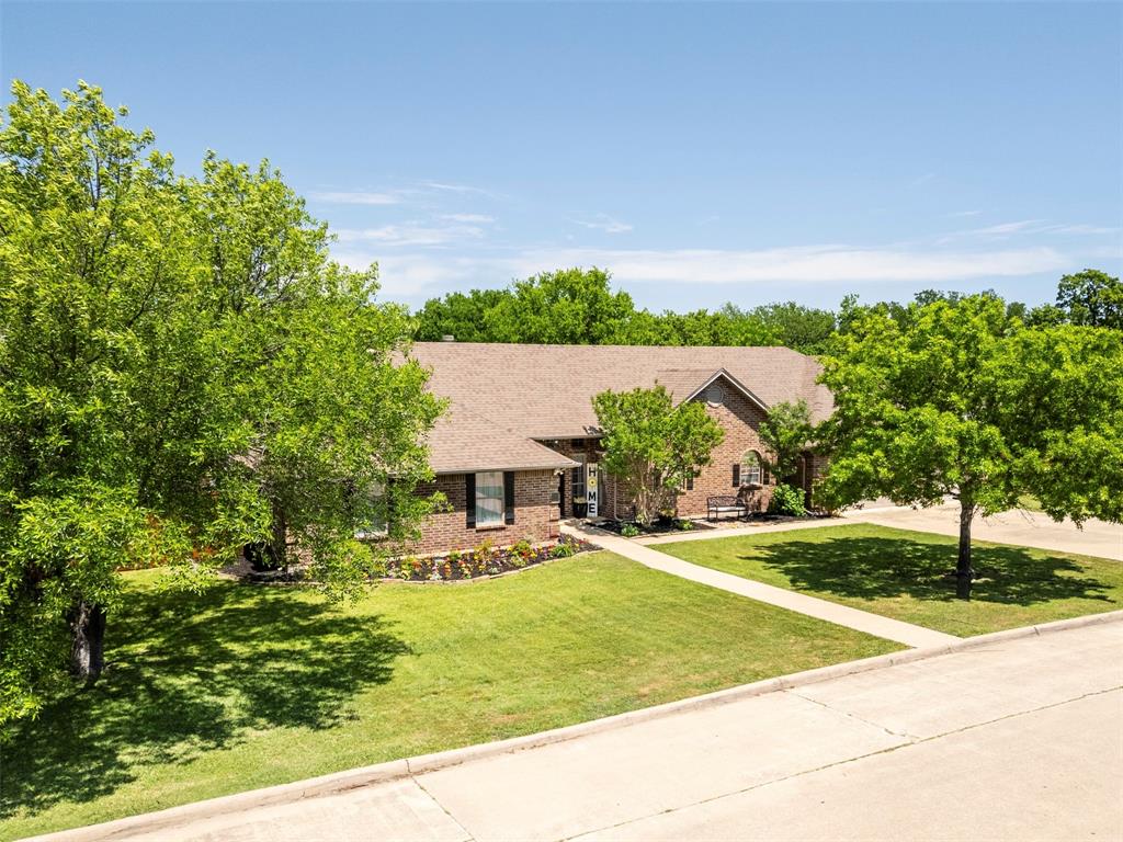 210 Arthur Drive Property Photo