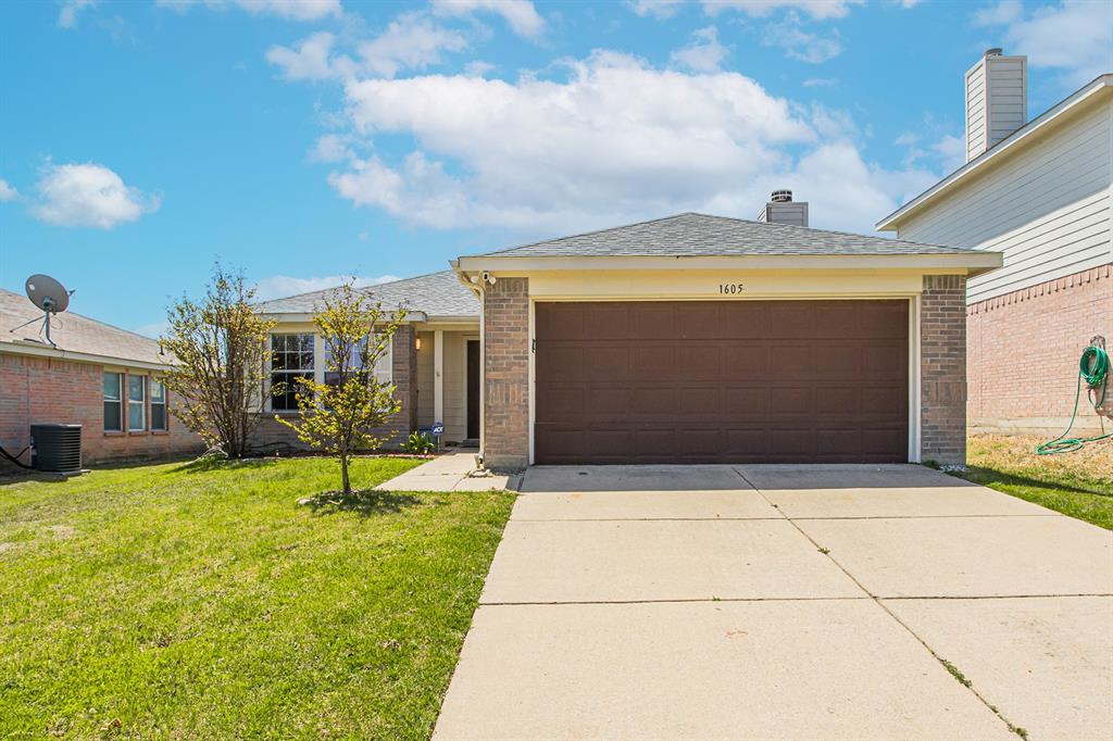 1605 White Oak Road Property Photo