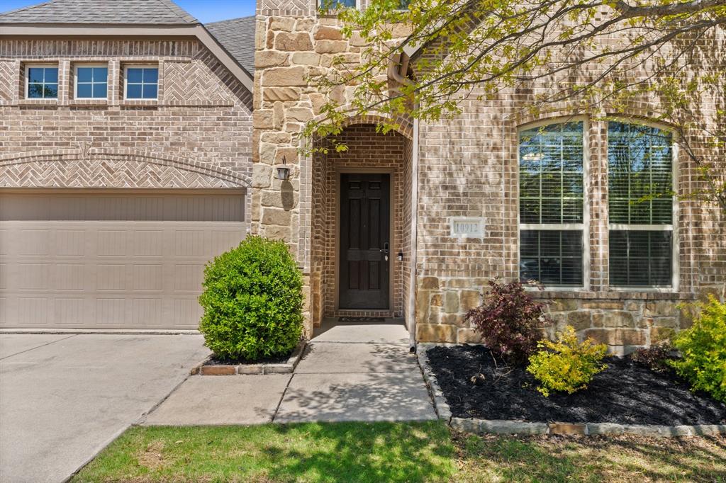 10912 Capri Drive Property Photo 3