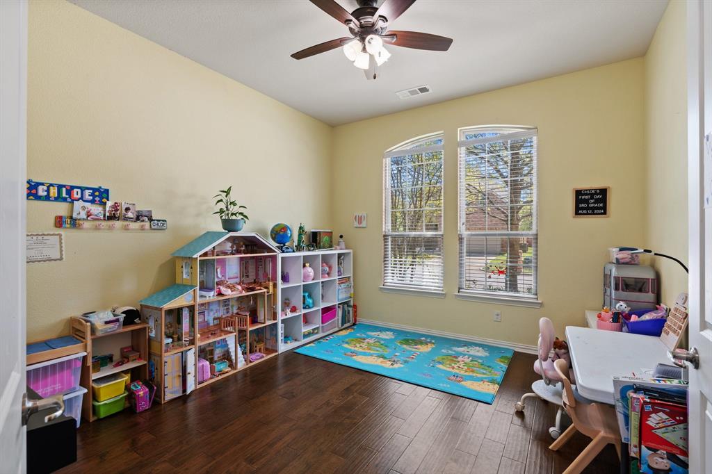 10912 Capri Drive Property Photo 5