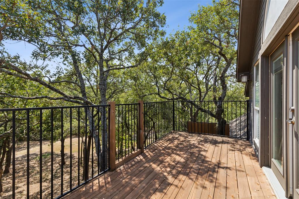 200 Rosewood Drive Property Photo 28