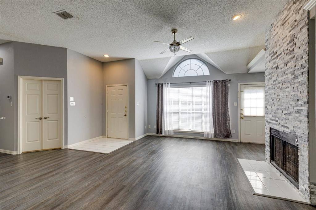 2226 Jasmine Lane Property Photo 5