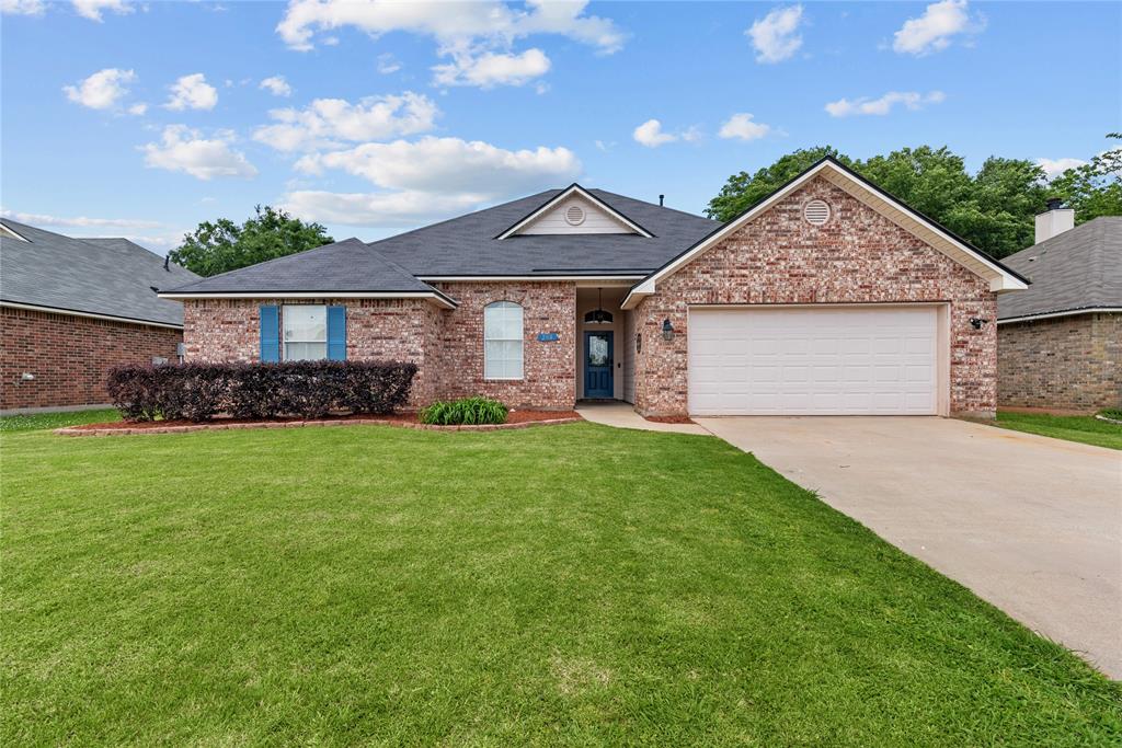 208 Avondale Lane Property Photo