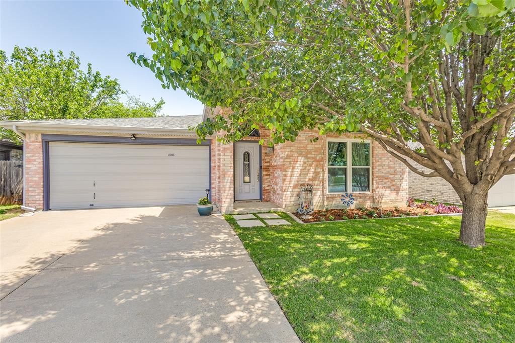 2085 Palomino Trail Property Photo