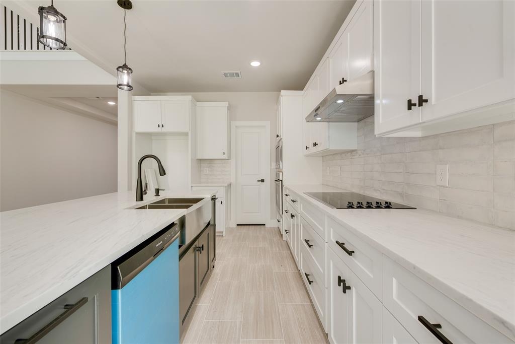 6810 Windward View Drive Property Photo 10