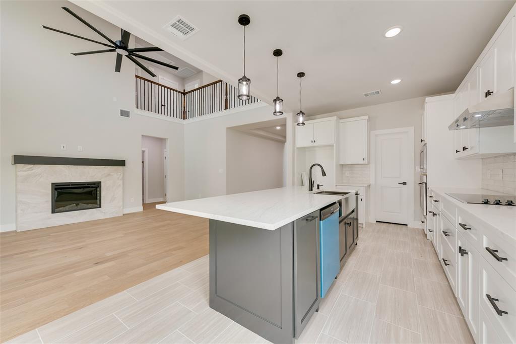 6810 Windward View Drive Property Photo 12