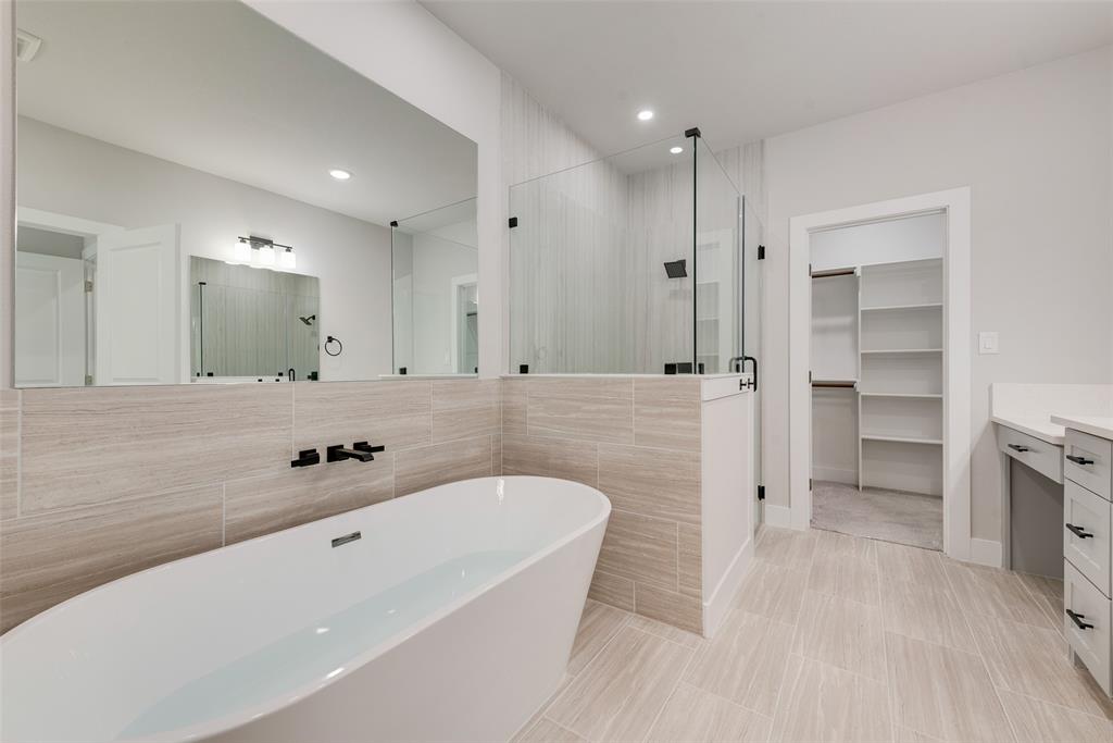 6810 Windward View Drive Property Photo 19