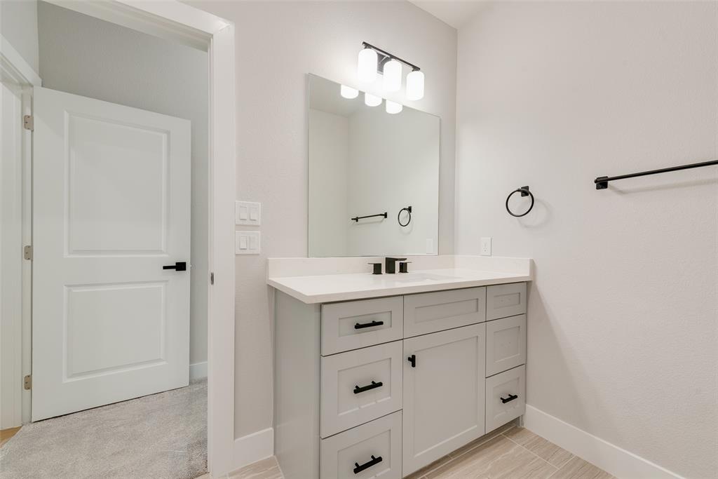 6810 Windward View Drive Property Photo 20
