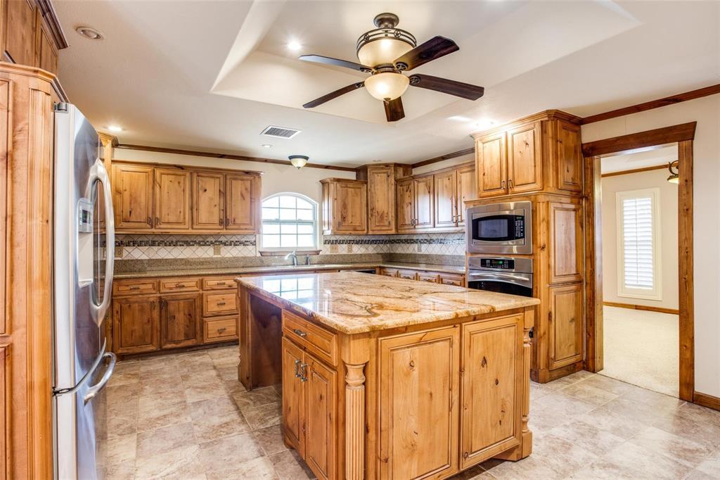 9470 S Highway 377 Property Photo 5