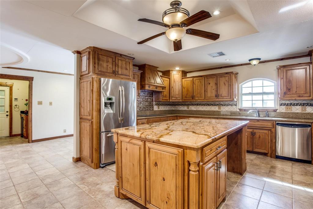 9470 S Highway 377 Property Photo 6