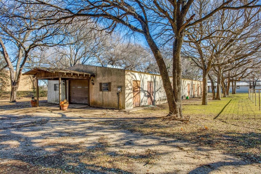 9470 S Highway 377 Property Photo 16