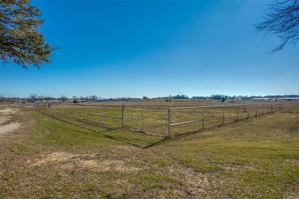 9470 S Highway 377 Property Photo 17