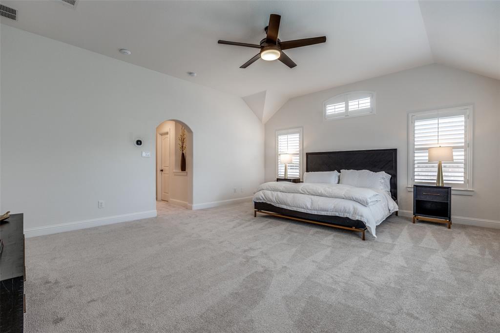 617 Denton Creek Drive Property Photo 24