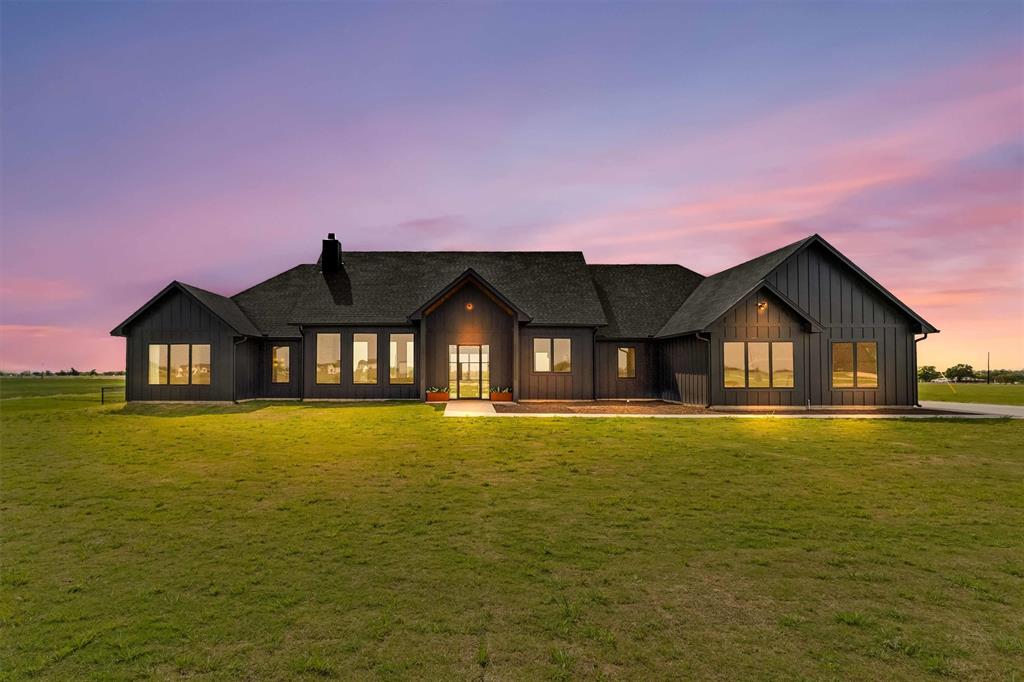 154 Willow Moon Ranch Property Photo