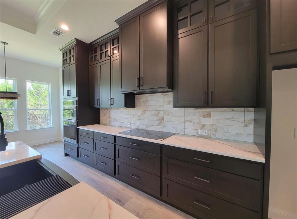 37048 Woodacre Court Property Photo 4