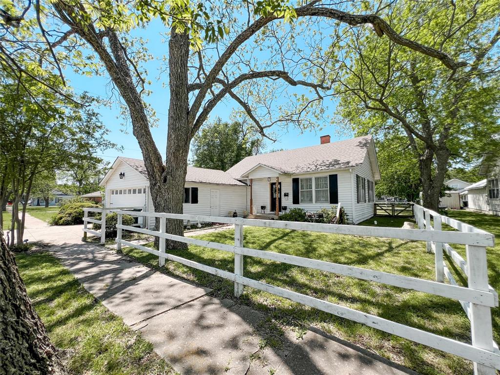 304 S Humphrey Avenue Property Photo