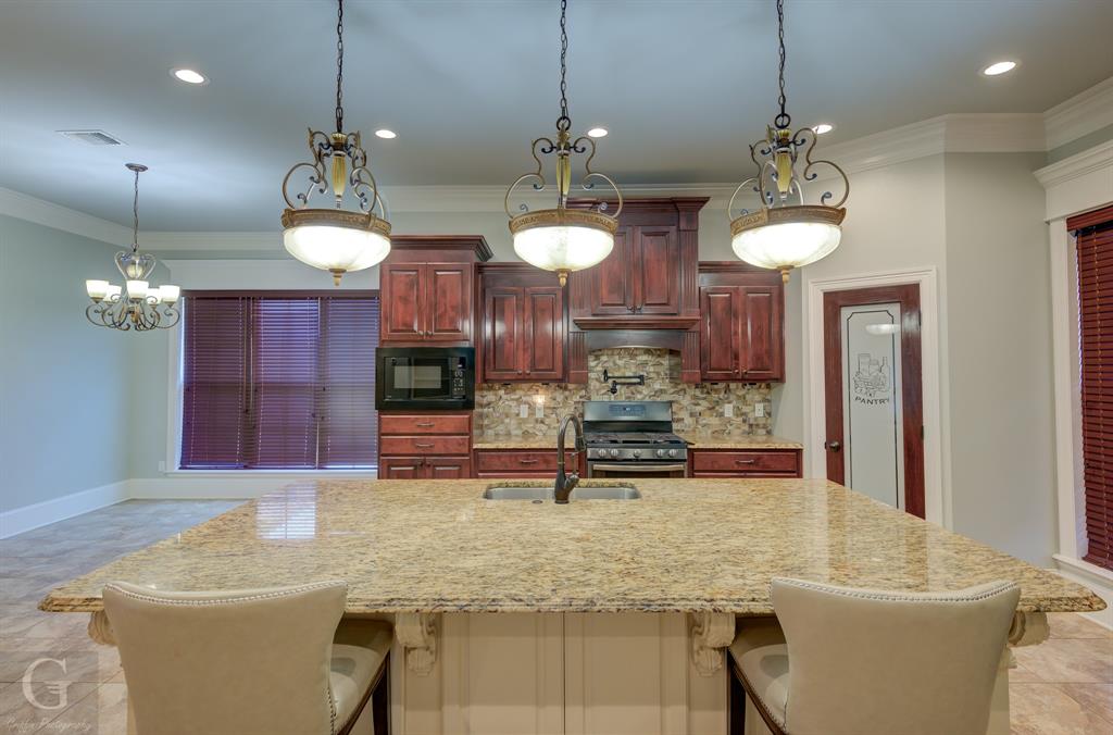 9973 Burgundy Oaks Drive Property Photo 10