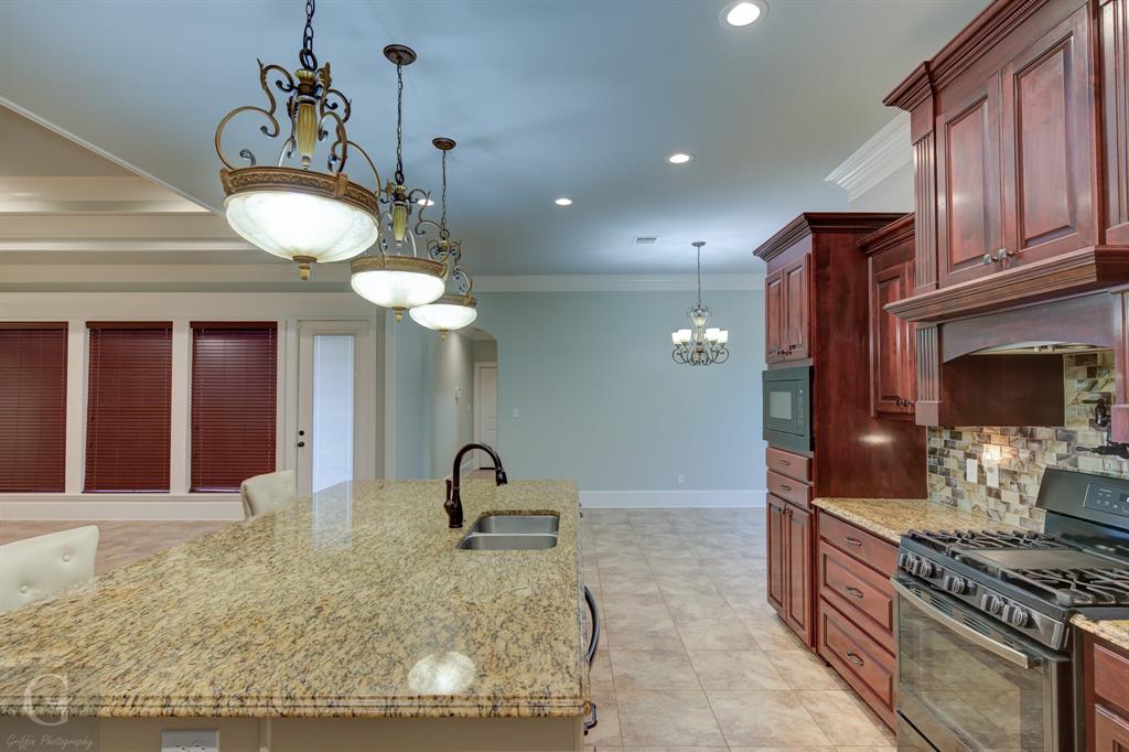 9973 Burgundy Oaks Drive Property Photo 15