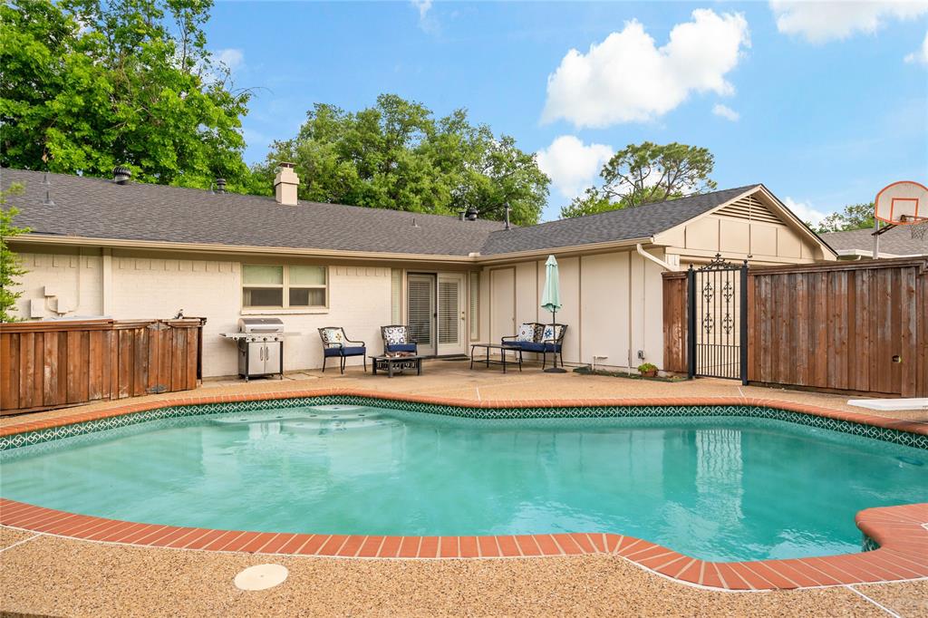 2609 Montclair Lane Property Photo