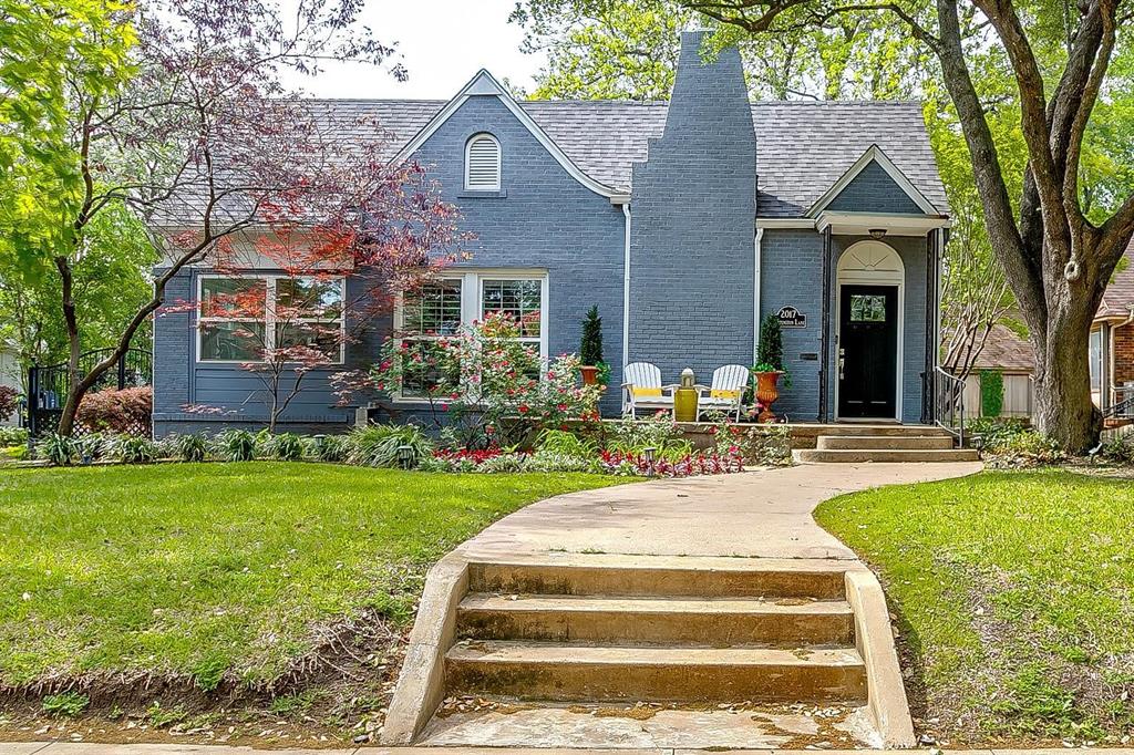 2017 Huntington Lane Property Photo