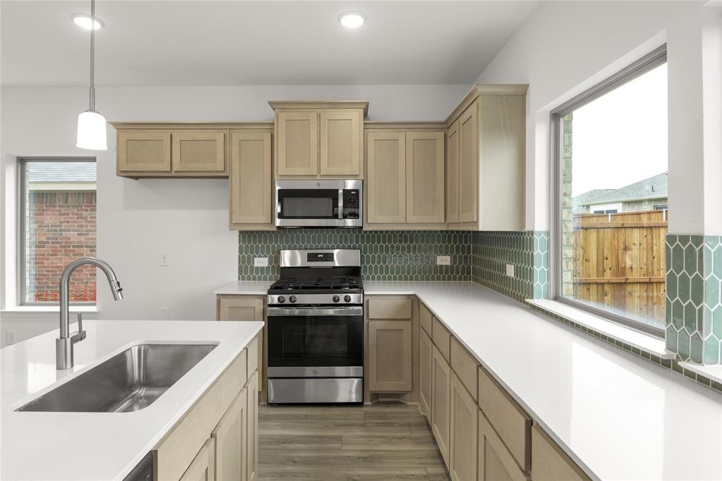 1612 Grassy Pond Road Property Photo 6
