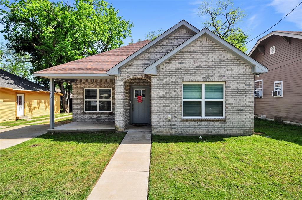 213 W Brown Street Property Photo 1