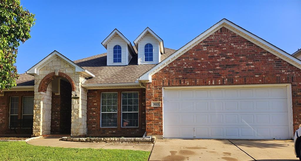 3019 Stallion Crossing Property Photo