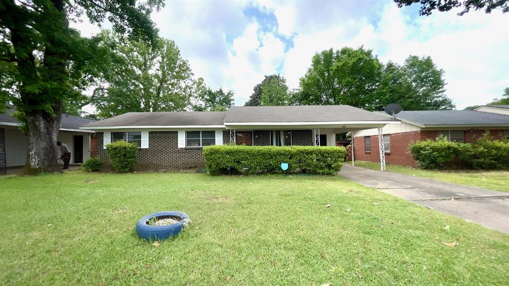 1831 Hickory Street Property Photo