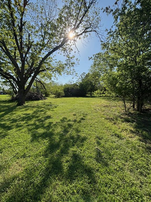 921 Country Club Road Property Photo