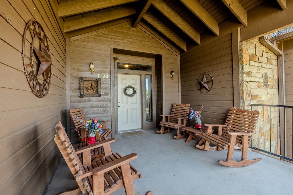 1102 Eagle Point Circle Property Photo