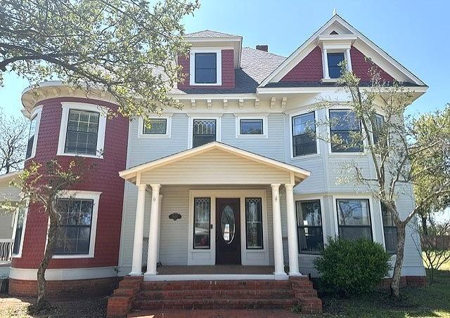 601 W 2nd Street Property Photo