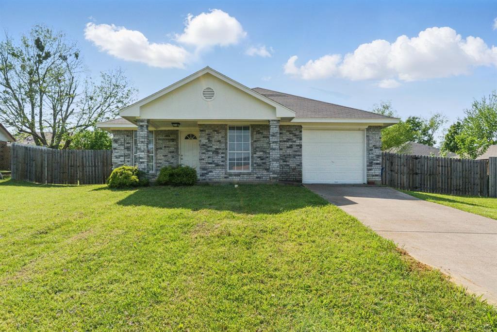1104 Snowberry Street Property Photo